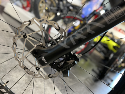 Fantic XMF 1.7 L CARBON SPORT 720Wh, 29''-27,5'', freins 4 pistons, 90 Nm