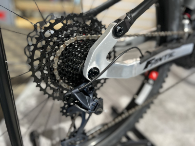 Fantic XMF 1.7 L CARBON SPORT 720Wh, 29''-27,5'', freins 4 pistons, 90 Nm