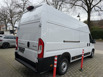 Peugeot Boxer 2.2 BlueHDI EAT8 190 L4H3 335