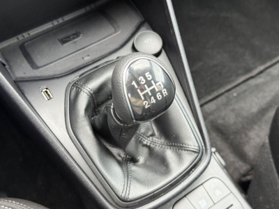 Ford Fiesta Cool & Connect/XENON/3400KM
