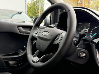 Ford Fiesta Cool & Connect/XENON/3400KM