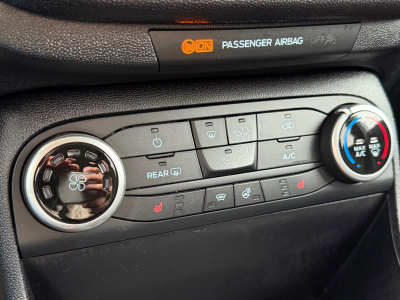 Ford Fiesta Cool & Connect/XENON/3400KM