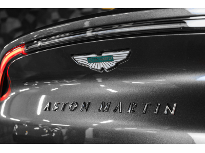 Aston Martin DBX 707 - Magnetic Silver