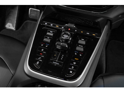 Aston Martin DBX 707 - Magnetic Silver
