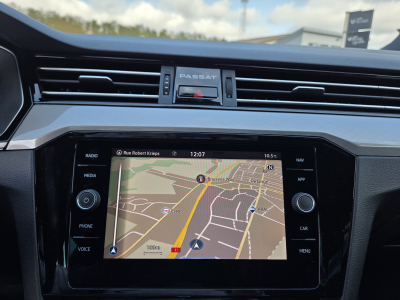 Volkswagen Passat 2.0 TDI AVANT 190 CV DSG R-LINE