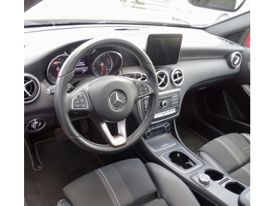Mercedes-Benz A 200 URBAN CUIR BI-XENON NAVI PANO