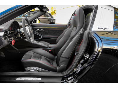 Porsche 911 /991 TARGA 4 GTS/CHRONO/PASM/20/VOLL