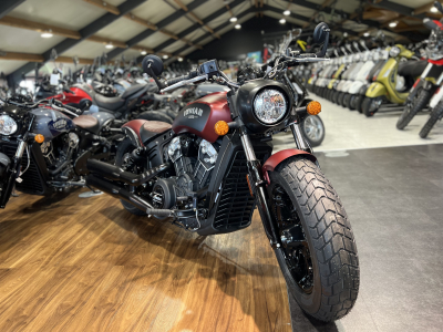 Indian Scout Bobber 1200cc  Ruby Smoke