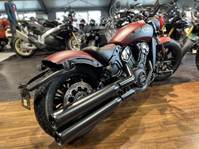 Indian Scout Bobber 1200cc  Ruby Smoke