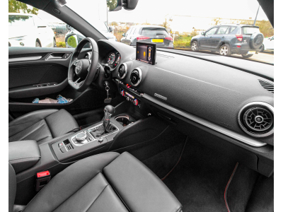 Audi S3 Sportback 2.0 TFSI quattro/19/MAGNETIC R/EXCLUSIVE