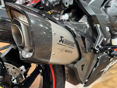 MV Agusta F3 800 RC kit racing  inclus.