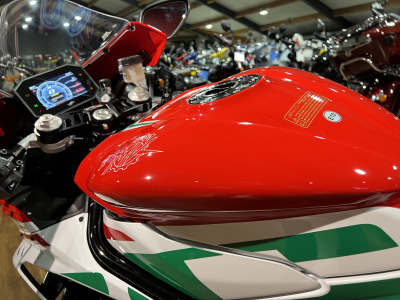 MV Agusta F3 800 RC kit racing  inclus.