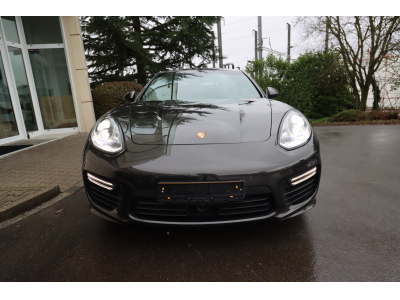 Porsche Panamera GTS SPORT PAKET/ PACK CHRONO/ BI-XENON/ NAVI/20Pano/Camera