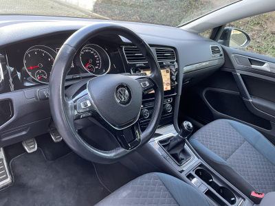 Volkswagen Golf 999 Essence 116 BREAK IQ DRIVE