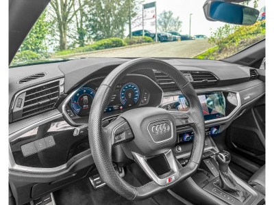 Audi Q3 40  TDI Quattro SLINE/Sporback/ S TRONIC/PANORAMA/360°/VOLL/AHK