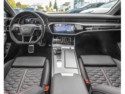 Audi RS6 RS6 Avant 4.0 TFSI quattro/22/PANO/KEYLESS/B.O/360°