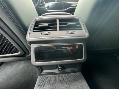 Audi RS6 RS6 Avant 4.0 TFSI quattro/22/PANO/KEYLESS/B.O/360°