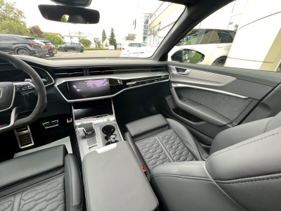 Audi RS6 RS6 Avant 4.0 TFSI quattro/22/PANO/KEYLESS/H.UP/B.O/360°
