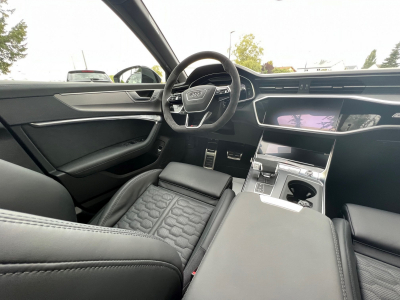 Audi RS6 RS6 Avant 4.0 TFSI quattro/22/PANO/KEYLESS/H.UP/B.O/360°