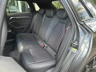 Audi RS3 AUDI RS3 Sportback 2.5 TFSI quattro/PANO/19/Bang & Olufsen