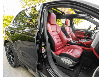 Porsche Cayenne Porsche Cayenne 3.6 GTS PDK/ACC/KEYLESS/21/CHRONO/STHZG