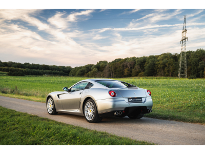 Ferrari 599 GTB 1 OWNER/1ST PAINT/CARBON/TRAVEL SET