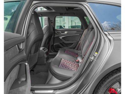 Audi RS6 RS6 Avant PERFORMANCE 4.0 TFSI quattro/22/PANO/KEYLESS/H.UP/360°