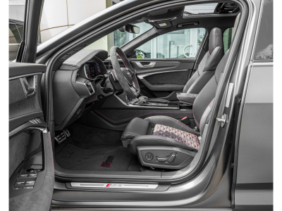 Audi RS6 RS6 Avant PERFORMANCE 4.0 TFSI quattro/22/PANO/KEYLESS/H.UP/360°