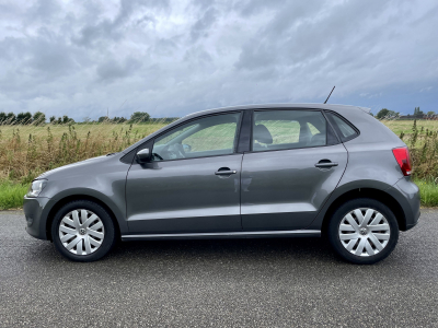 Volkswagen Polo 1.6TDI 102.000KM **CAPTEUR, CLIMATRONIC, CRUISE CONTROL** // 8.990€ TTC // 12 MOIS DE GARANTIE