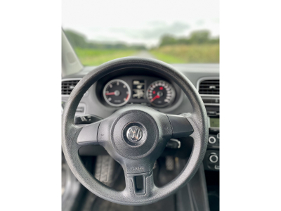 Volkswagen Polo 1.6TDI 102.000KM **CAPTEUR, CLIMATRONIC, CRUISE CONTROL** // 8.990€ TTC // 12 MOIS DE GARANTIE