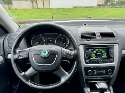 Skoda Octavia Combi 1.6TDI 105CH Ambition DSG7 **Boite auto, Capteurs, Break** //  // 12 MOIS GARANTIE