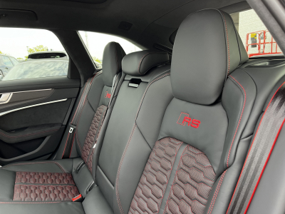 Audi RS6 RS6 Avant PERFORMANCE 4.0 TFSI quattro/22/PANO/KERAMIK/H.UP/360°...