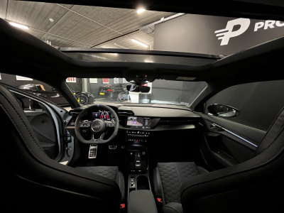 Audi RS3 Sportback 2.5 TFSI quattro PERFORMANCE EDITION/ 1of300/PANO/19...