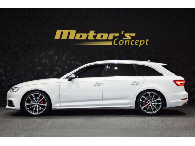Audi S4 Avant Quattro
