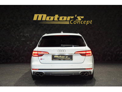 Audi S4 Avant Quattro