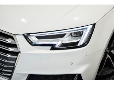 Audi S4 Avant Quattro