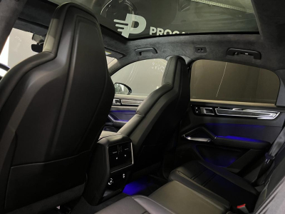Porsche Cayenne COUPE TURBO S E-HYBRID/22/SPORT DESIGN