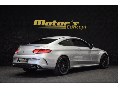 Mercedes-Benz C 63 AMG V8 Bi-Turbo