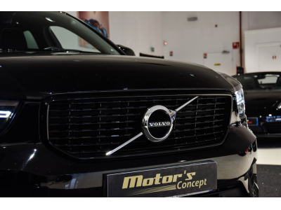 Volvo XC40 T4 R-Design