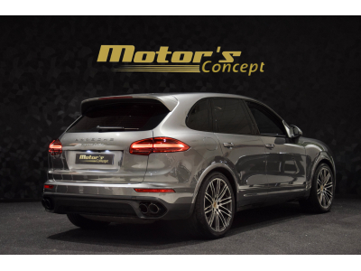 Porsche Cayenne Turbo