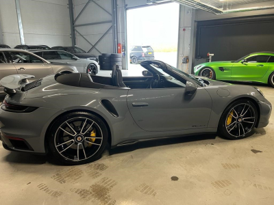 Porsche 992 911 TURBO S/360°/21/Keramik/Matrix/Manufacture/VOLL