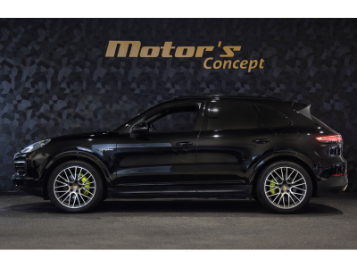 Porsche Cayenne E-Hybrid 3.0