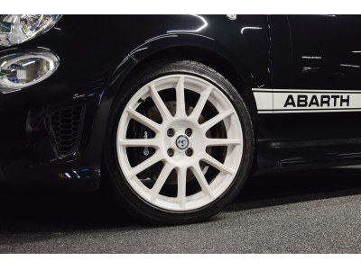Abarth 695 Esseesse - 1 of 695