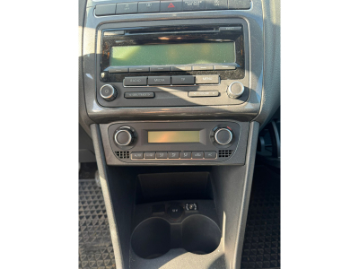 Volkswagen Polo 6R 1.6TDI 90ch**CAPTEUR PLUIE, CLIMATRONIC, CRUISE CONTROL** // 12 MOIS GARANTIE