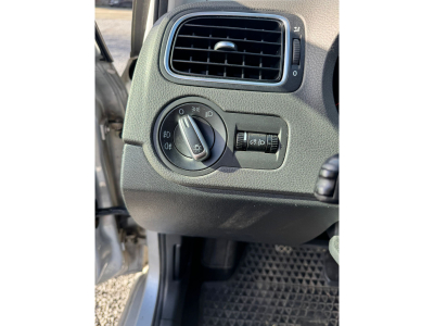Volkswagen Polo 6R 1.6TDI 90ch**CAPTEUR PLUIE, CLIMATRONIC, CRUISE CONTROL** // 12 MOIS GARANTIE