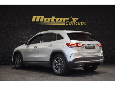 Mercedes-Benz GLA 250 e AMG LINE