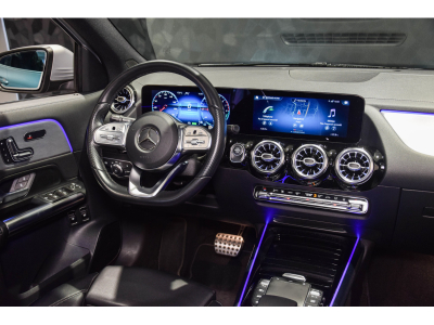 Mercedes-Benz GLA 250 e AMG LINE