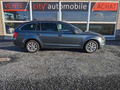 Skoda Octavia 1.0 TSI Ambition DSG CARPLAY GPS CAMERA ATTELAGE