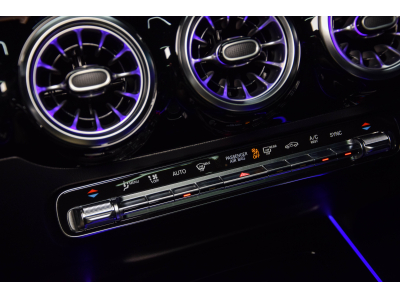 Mercedes-Benz GLA 220 d 4 MATIC AMG LINE