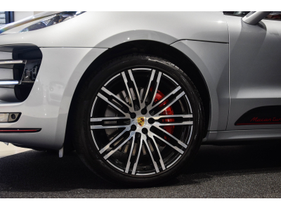 Porsche Macan Turbo Exclusive Performance Edition